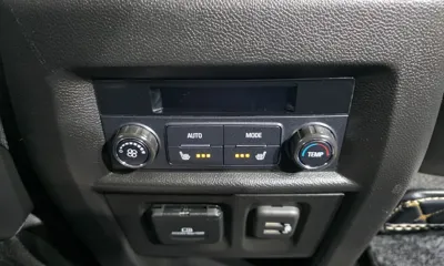 ChevroletGMDaewoo Traverse 2020, 52323 км, за 15091.24 USD - фото 19