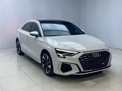 Audi A3 2023, 10900 км, за 24278.52 USD