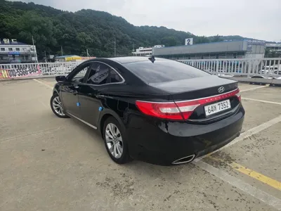 Hyundai Grandeur 2012, 114000 км, за 3387.62 USD - фото 16