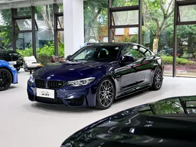 BMW M4 · 2017 год