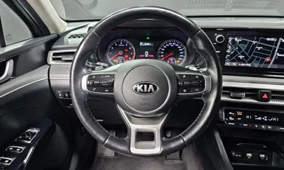 Kia K5 2020, 117507 км, за 10901.88 USD - фото 13