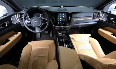 Volvo XC60 2022, 35679 км, за 29597.48 USD - фото 7