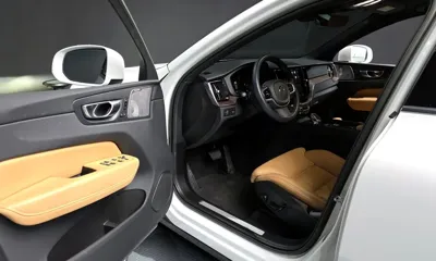 Volvo XC60 2022, 35679 км, за 29597.48 USD - фото 10