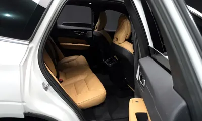 Volvo XC60 2022, 35679 км, за 29597.48 USD - фото 12