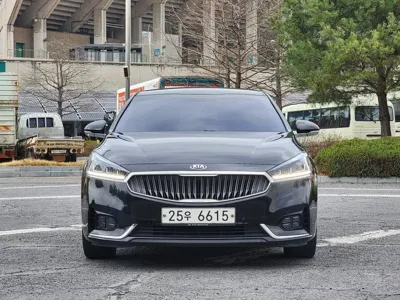 Kia K7 · 2017 год