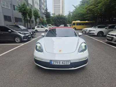 Porsche 718 2017, 86000 км, за 32377.87 USD