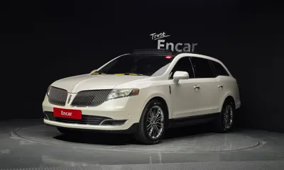 Lincoln MKT · 2014 год