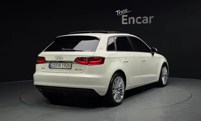 Audi A3 2015, 200827 км, за 4135.49 USD
