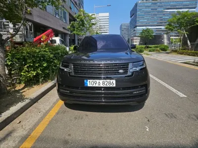 Land Rover Range Rover · 2023 год
