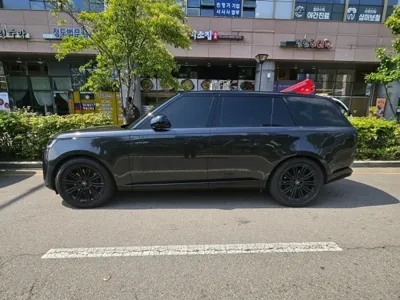 Land Rover Range Rover 2023, 57795 км, за 103535.81 USD