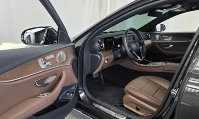 Mercedes-Benz E-Class 2021, 46914 км, за 24637.58 USD - фото 10