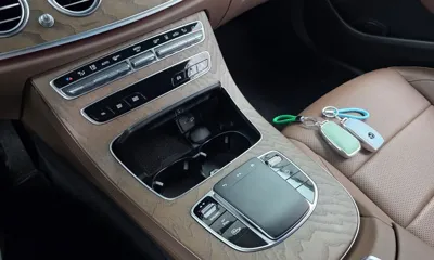 Mercedes-Benz E-Class 2021, 46914 км, за 24637.58 USD - фото 27