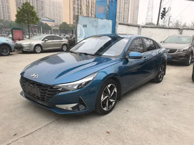 Hyundai Elantra · 2021 год