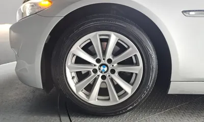 BMW 5-Series 2011, 106579 км, за 4690.56 USD