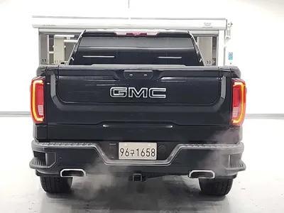 GMC Sierra