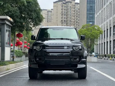 Land Rover Defender 2024, 10000 км, за 96951.39 USD