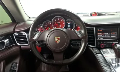 Porsche Panamera 2012, 124291 км, за 14122.43 USD - фото 13