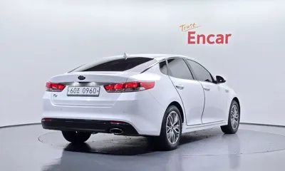 Kia K5 2016, 131444 км, за 5618.72 USD