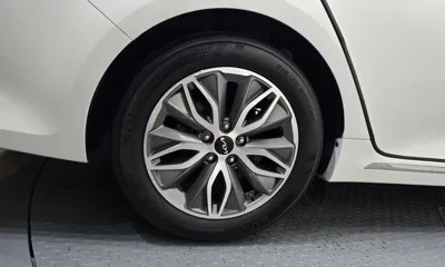 Kia K5 2016, 131444 км, за 5618.72 USD