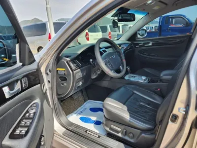 Hyundai Genesis 2013, 117383 км, за 5407.17 USD - фото 9