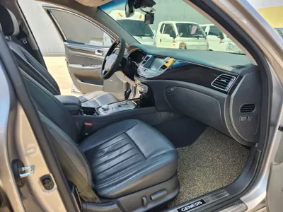 Hyundai Genesis 2013, 117383 км, за 5407.17 USD - фото 10