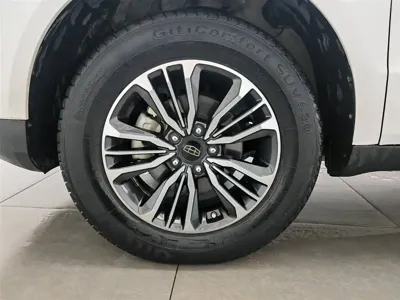 Geely Vision X6 2016, 63600 км, за 2773.13 USD - фото 17
