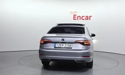Volkswagen Jetta 2020, 106741 км, за 10993.37 USD