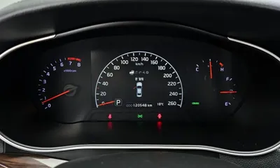 Kia K7 2015, 120548 км, за 5448.34 USD - фото 8