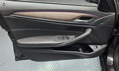 BMW 5-Series 2018, 116823 км, за 15635.19 USD - фото 24