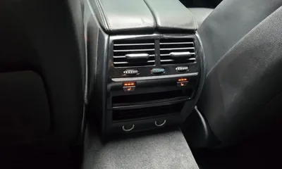 BMW 5-Series 2018, 116823 км, за 15635.19 USD - фото 30