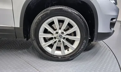 Volkswagen Tiguan 2014, 157225 км, за 4558.97 USD