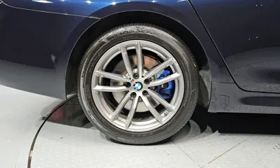 BMW 5-Series 2018, 118083 км, за 15931.58 USD