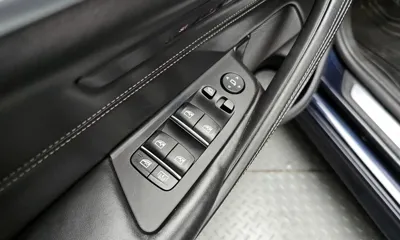 BMW 5-Series 2018, 118083 км, за 15931.58 USD - фото 35