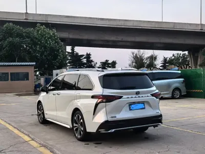 Toyota Granvia 2023, 70000 км, за 32315.45 USD