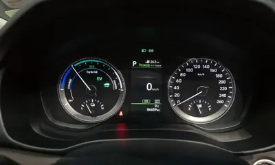 Hyundai Grandeur 2019, 86659 км, за 13544.76 USD - фото 8
