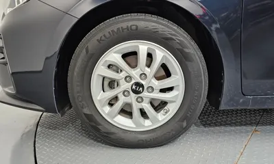 Kia K3 2019, 95203 км, за 6492.06 USD