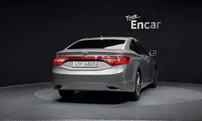 Hyundai Grandeur 2011, 147954 км, за 2313.59 USD