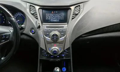 Hyundai Grandeur 2011, 147954 км, за 2297.49 USD - фото 15