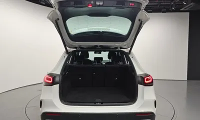 Mercedes-Benz GLA-Class 2023, 40204 км, за 24615.99 USD - фото 20
