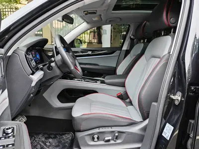 Volkswagen Teramont 2023, 21000 км, за 30605.65 USD - фото 7