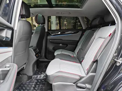 Volkswagen Teramont 2023, 21000 км, за 30605.65 USD - фото 11