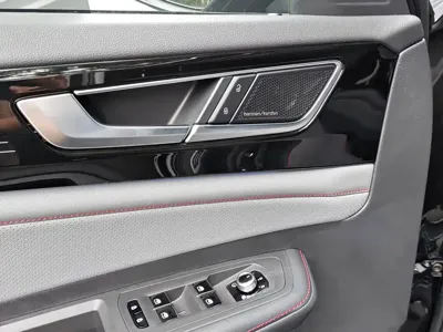 Volkswagen Teramont 2023, 21000 км, за 30605.65 USD - фото 16