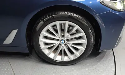 BMW 5-Series 2021, 134573 км, за 18163.2 USD