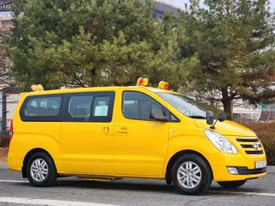 Hyundai Starex 2017, 121000 км, за 6258.27 USD