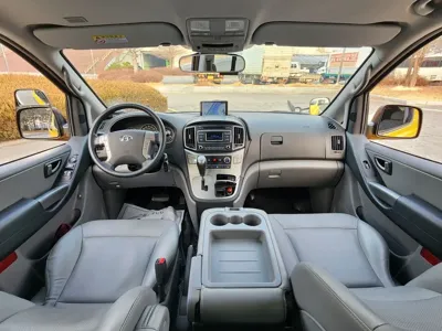 Hyundai Starex 2017, 121000 км, за 6258.27 USD - фото 17