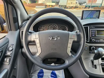 Hyundai Starex 2017, 121000 км, за 6258.27 USD - фото 18