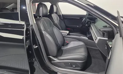 Hyundai Grandeur 2023, 71627 км, за 20121.11 USD - фото 26