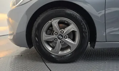Hyundai Avante 2016, 142318 км, за 4492.9 USD