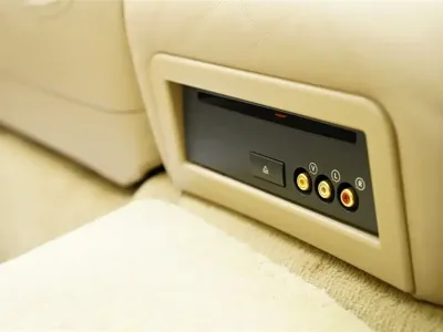 Mercedes-Benz S-Class 2011, 58000 км, за 33519.07 USD - фото 23