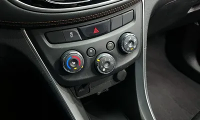 ChevroletGMDaewoo Trax 2017, 100162 км, за 3893.45 USD - фото 17